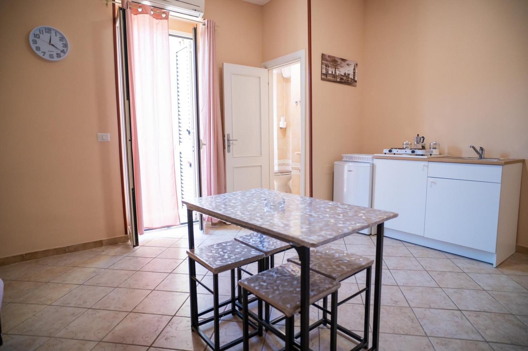 Capodichino Apartment 127-11 Napoli Esterno foto